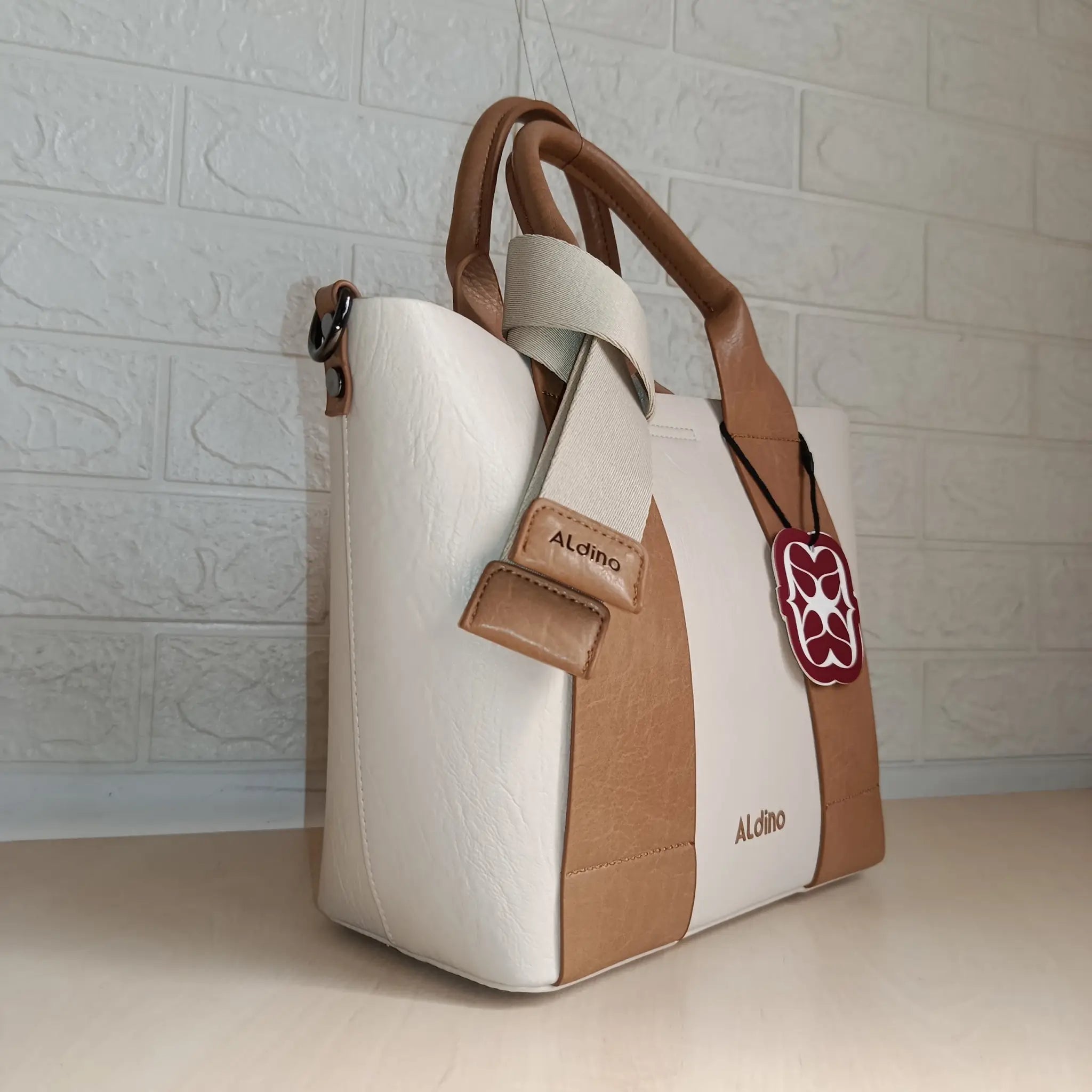 Aldino Handbag T- GB30 With Box 🎁