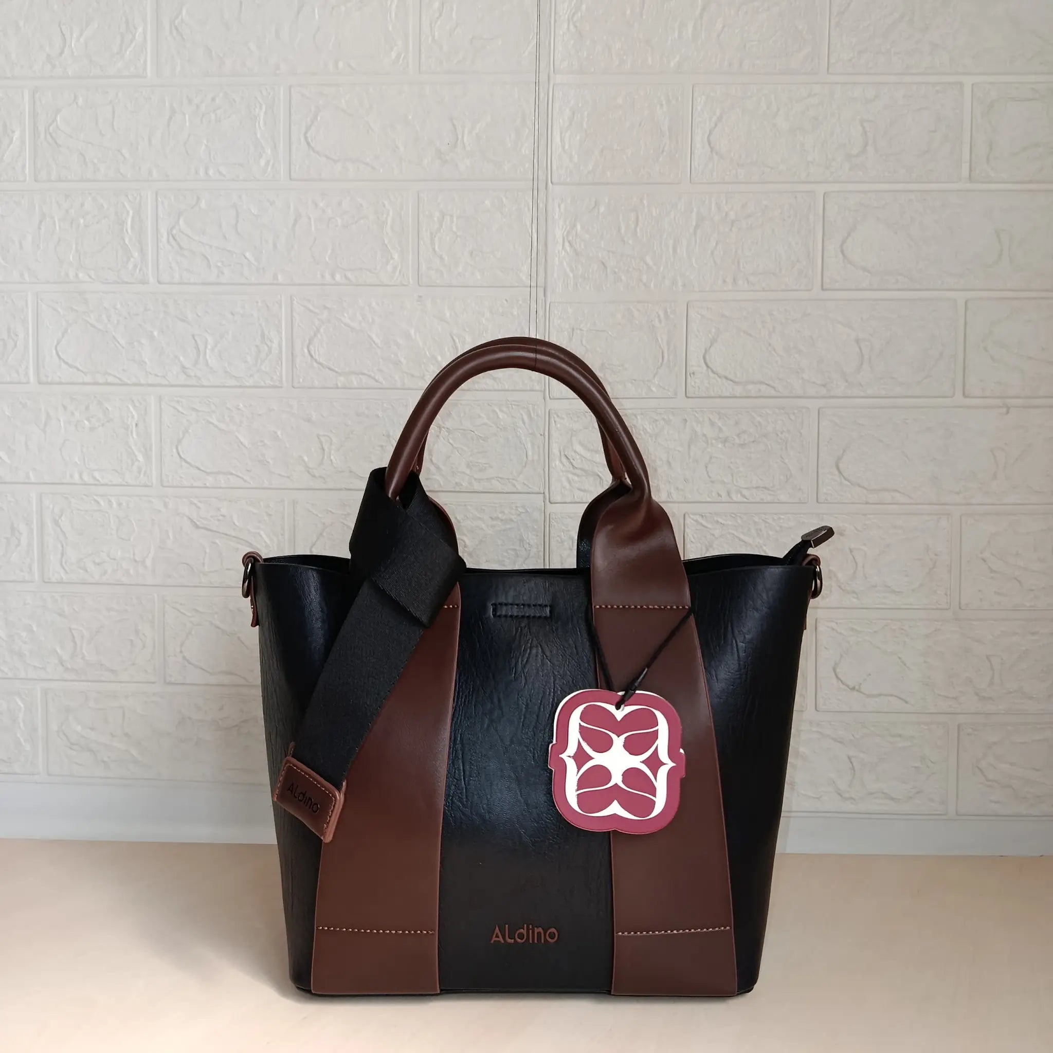 Aldino Handbag T- GB30 With Box 🎁