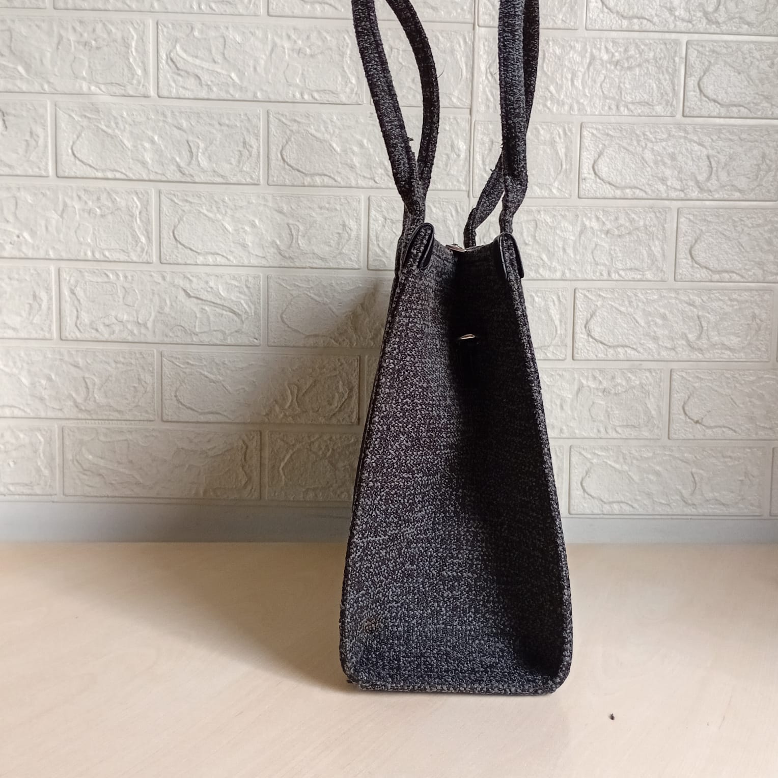 Marc Jacobs The Tote Bag N- 09