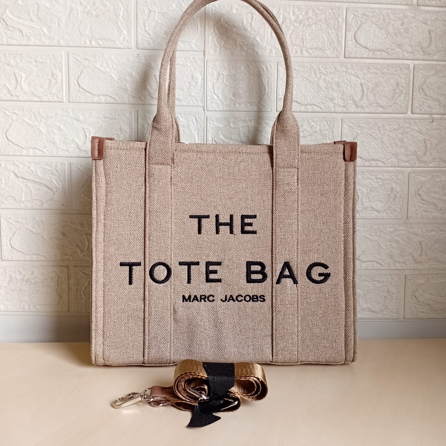 Marc Jacobs The Tote Bag N- 09