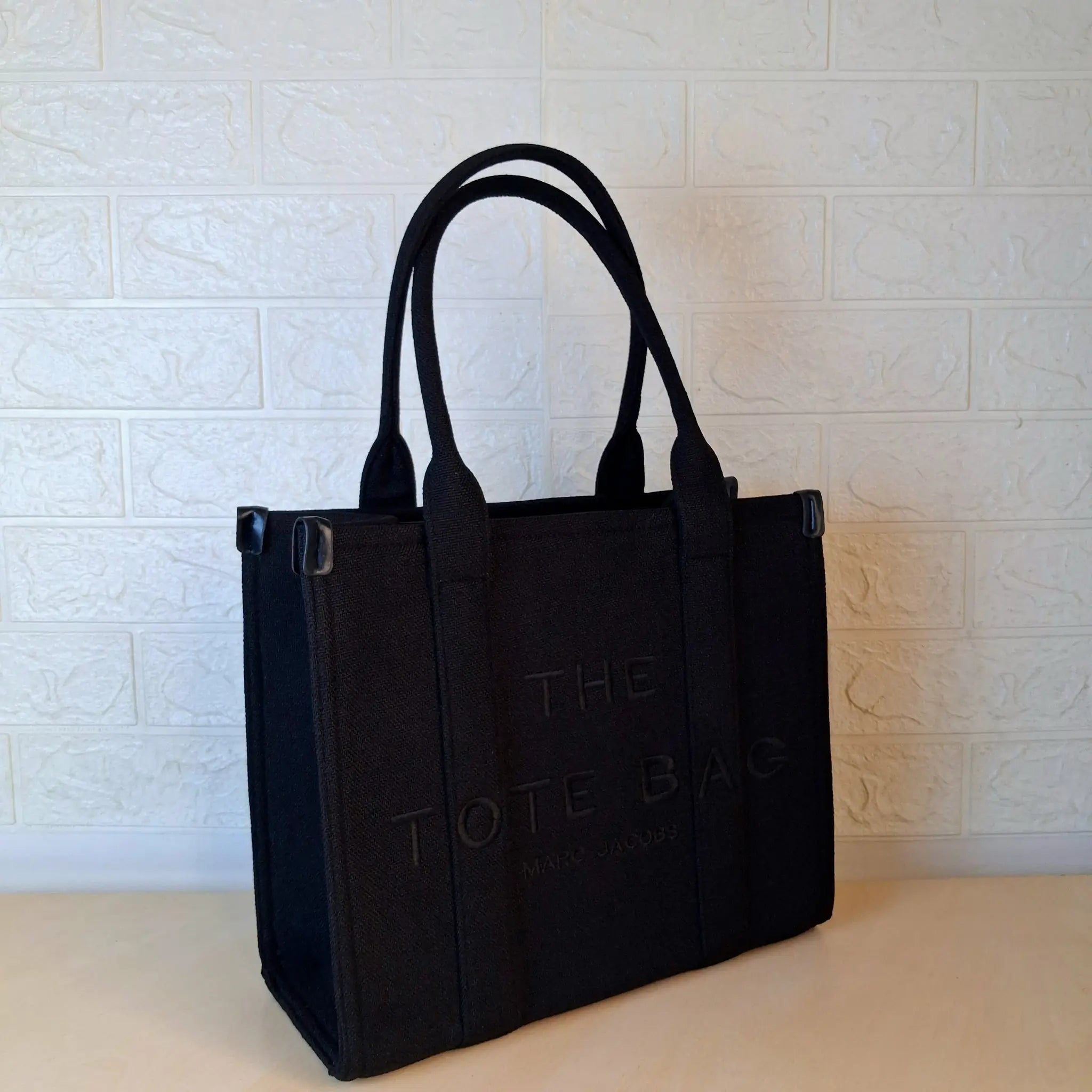 Marc Jacobs The Tote Bag N- 01
