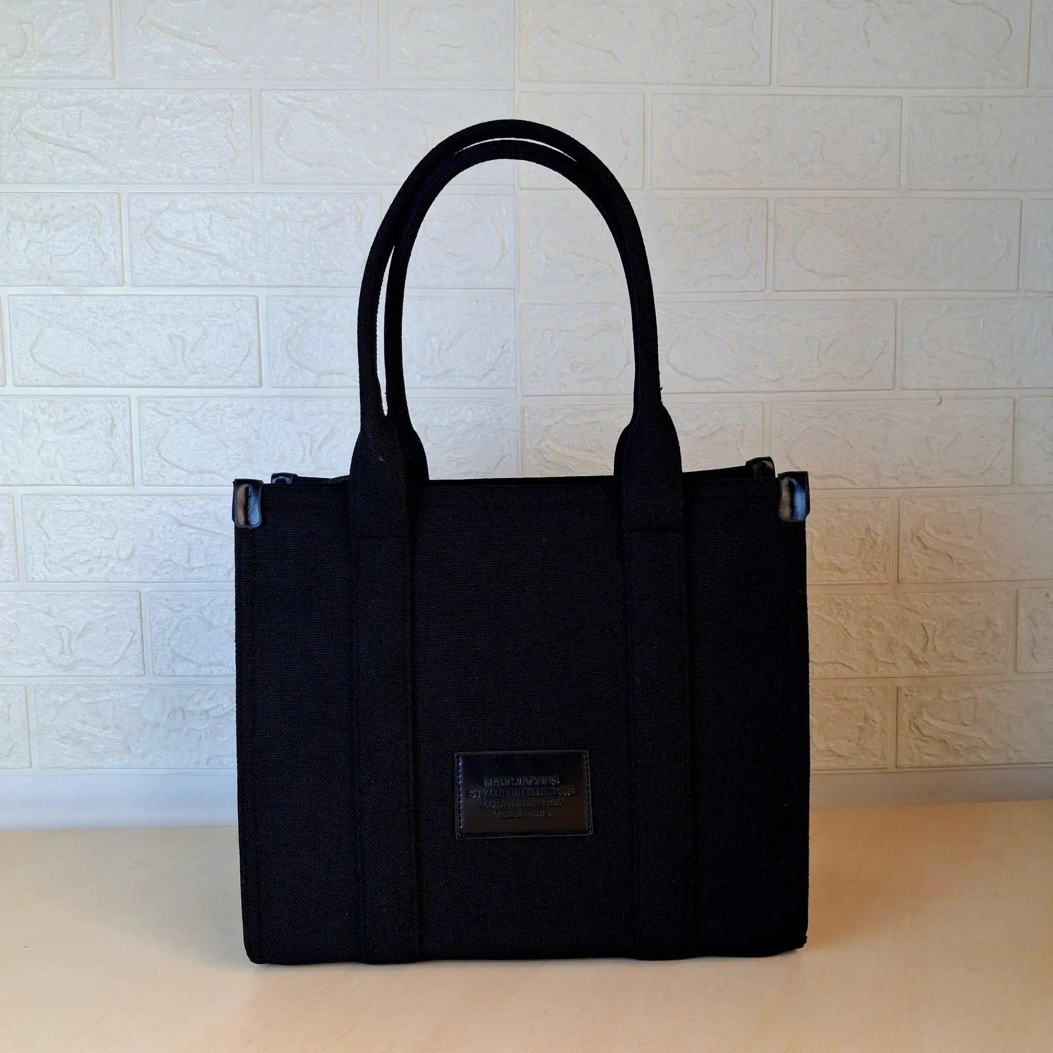 Marc Jacobs The Tote Bag N- 01