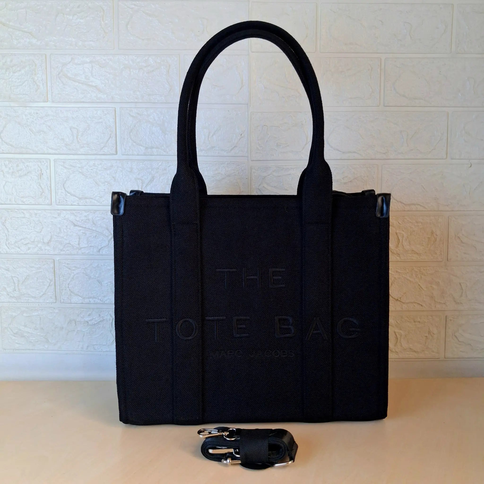 Marc Jacobs The Tote Bag N- 01