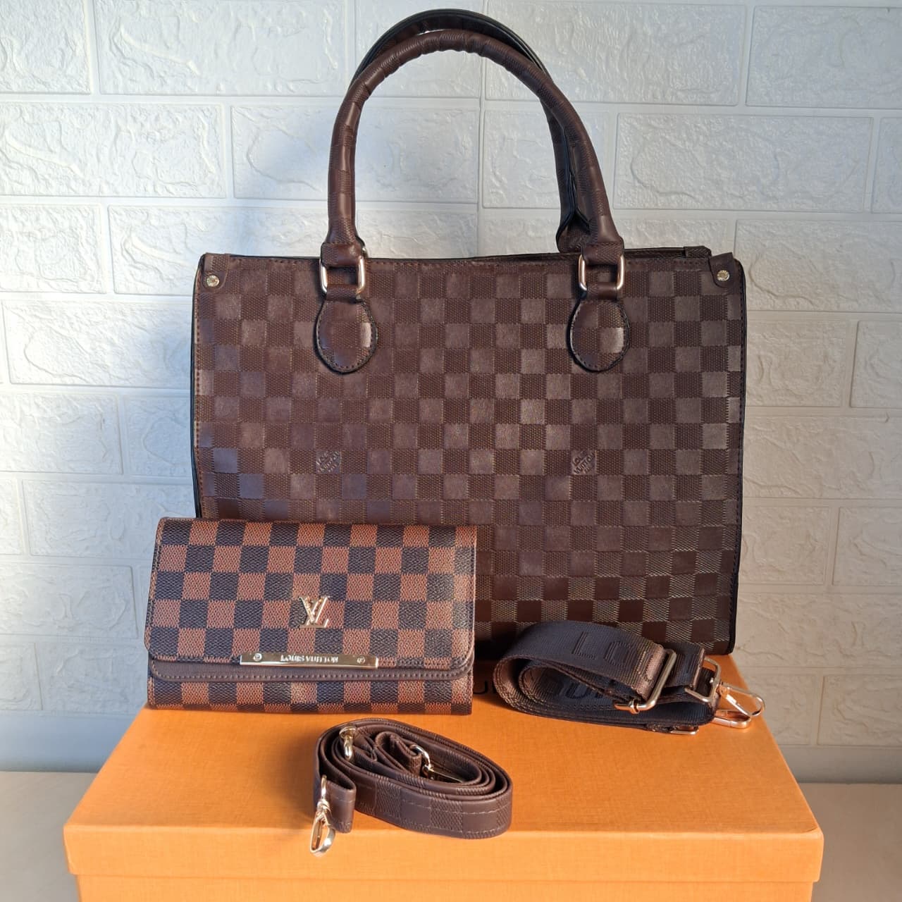 Louis Vuitton Bundle (Handbag + Wallet + 2 Straps) With BOX🎁