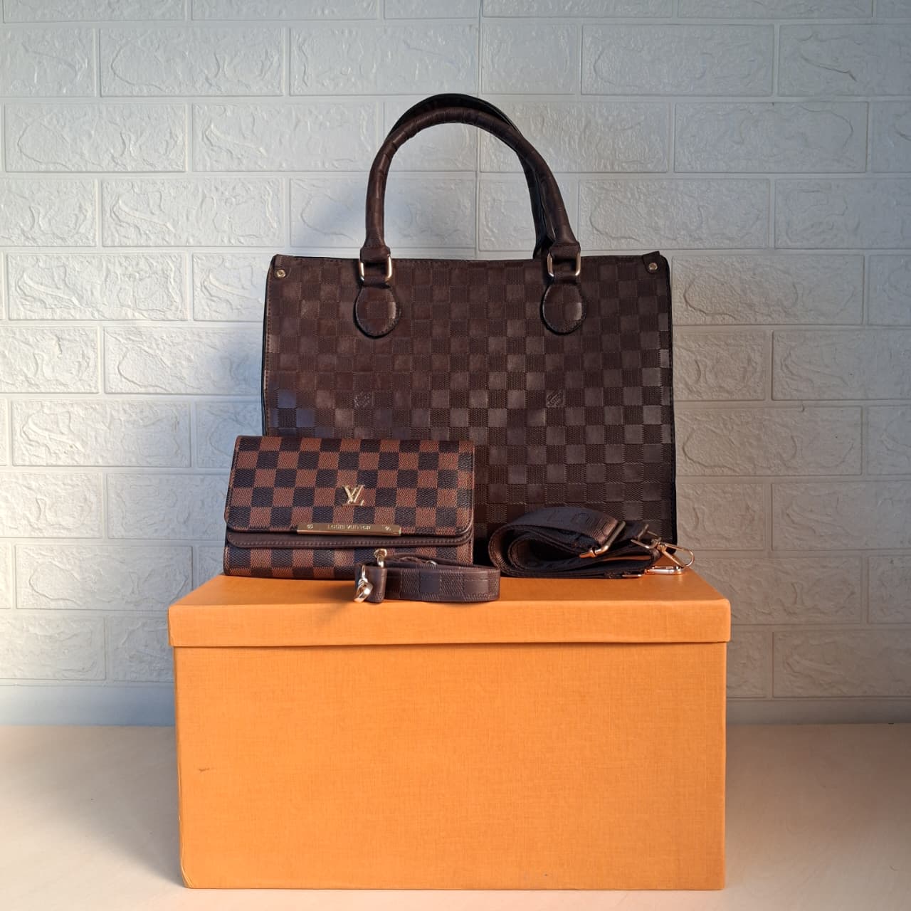 Louis Vuitton Bundle (Handbag + Wallet + 2 Straps) With BOX🎁