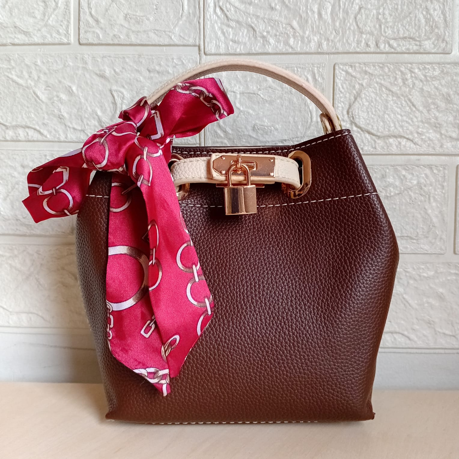 Hermès Handbag L- 29216
