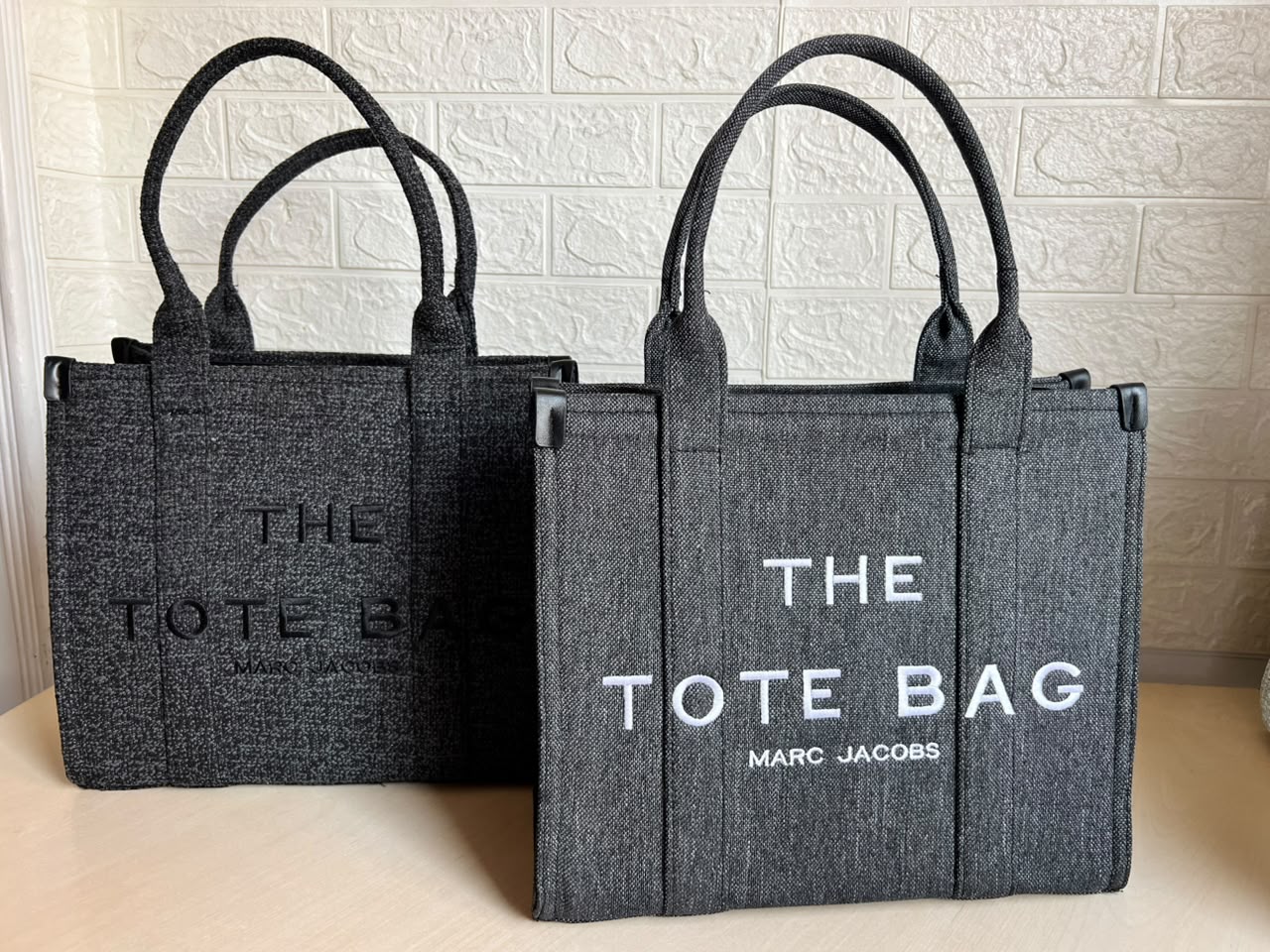 Marc Jacobs The Tote Bag N- 09