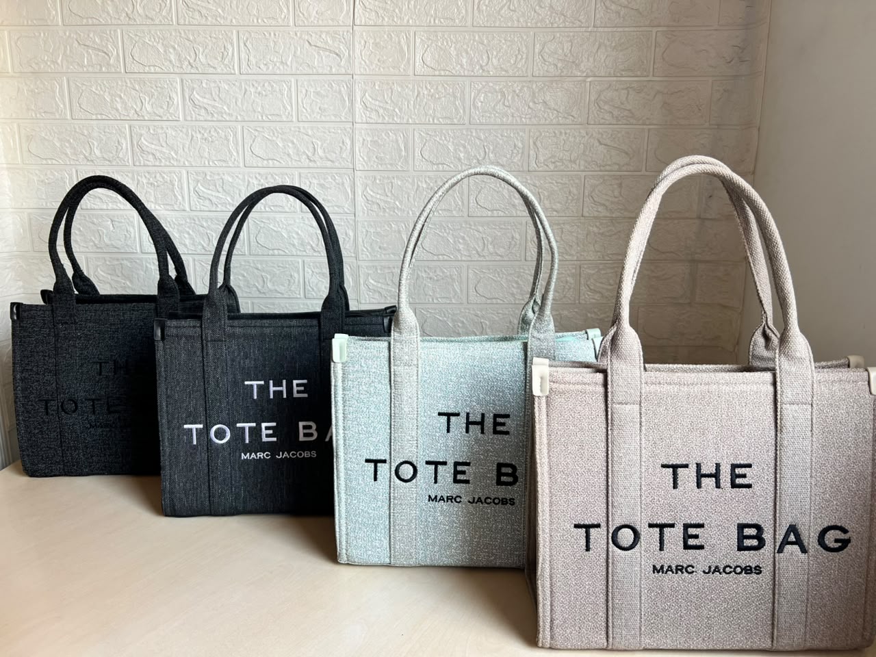 Marc Jacobs The Tote Bag N- 09