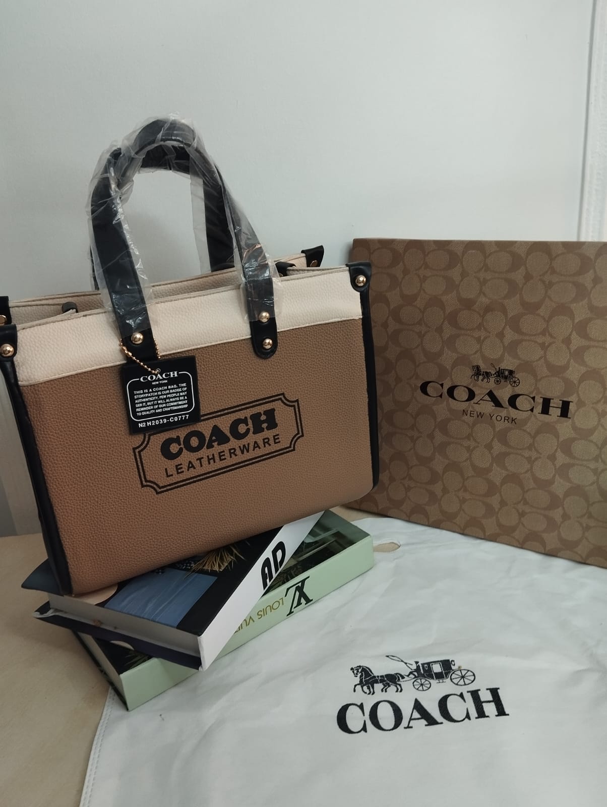 Coach Handbag L- 27608 with Box 🎁